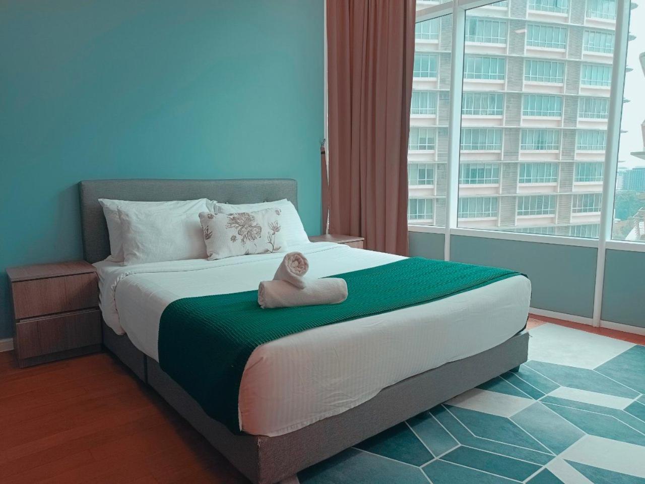 Sky Suites Klcc By Home Stay กัวลาลัมเปอร์ ภายนอก รูปภาพ